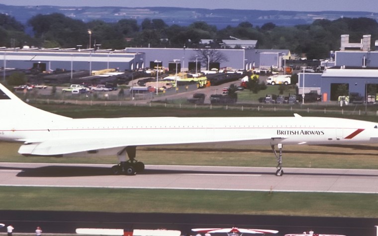 EAA’s The Green Dot — Concorde Pilot Tony Yule